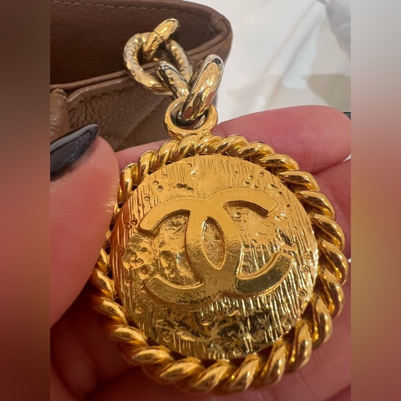 Chanel Caviar Quilted Medallion Tote Bag - Picture 5 of 17